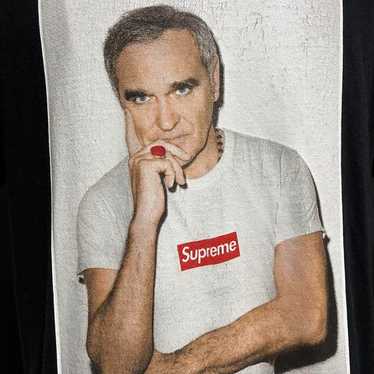 売*ル様 【希少品】Supreme 16ss Morrissey Tee Sサイ Supreme Morrissey Tee Red Men's - SS16 - US