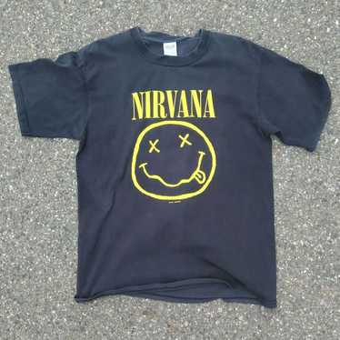 ANVIL NIRVANA SMILE スマイル Tシャツ ブラック XL 希少 XL 00's NIRVANA SMILE Tシャツ 1992 anvil - メルカリ