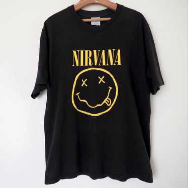NIRVANA smile T-shirt 当時物vintage Vintage Nirvana T-shirt: 1992 Y2K Smiley Face Reproduction