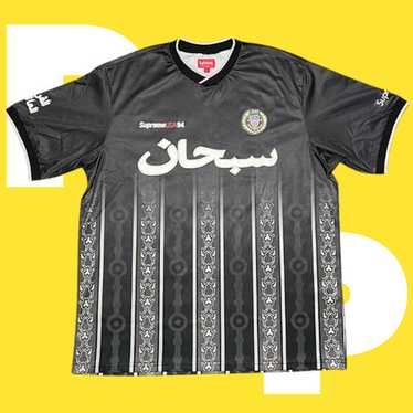 Supreme Arabic Logo Soccer Jersey 最安値 Supreme Arabic Logo Soccer Jersey - Red, Size Medium