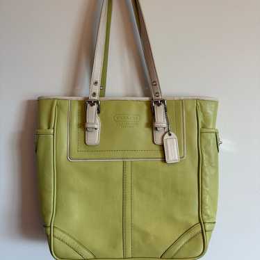 Coach - vintage lime - Gem
