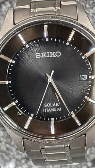 y*8様 SEIKO V157-0BX0 Seiko V157-0CX0 Solar Diver Men's Wristwatch Made In Japan