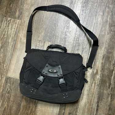 Oakley メッセンジャーバッグ ブラック 75686290_8_d_215.jpg