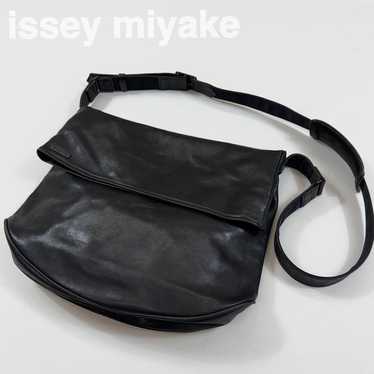 バッグ 90s issey miyake leather shoulder bag USED】80~90's ISSEY MIYAKE leather shoulder bag | mother