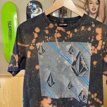 Volcom stone bleach splatter size medium - image 1