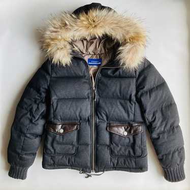 極限定 BURBERRY BLUE LEBEL ダウン ラクーン 狸毛皮 裏総柄 極限定 BURBERRY BLUE LEBEL ダウン ラクーン 狸毛皮 裏総柄 極