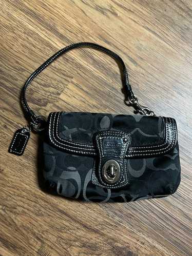 Coach legacy turnlock - Gem