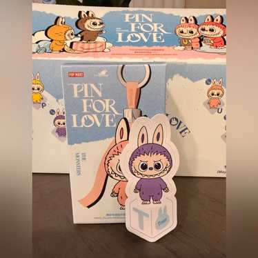 【okkundes】LABUBU PIN FOR LOVE R M s-l400.jpg