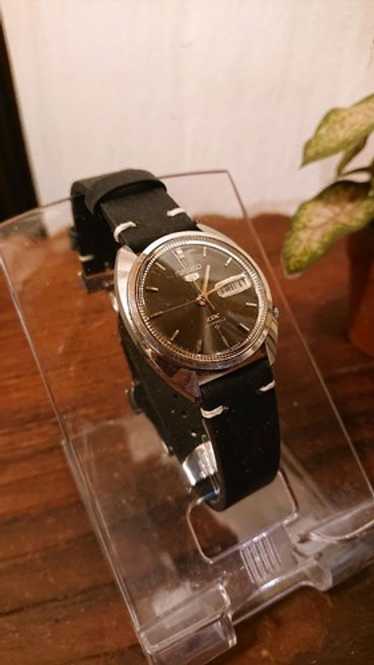 SEIKO 5 DX 25石 デイデイト6106-7030 7601911 SEIKO 5 DX 25石 デイデイト6106-7030 7601911 Buy Seiko Dx