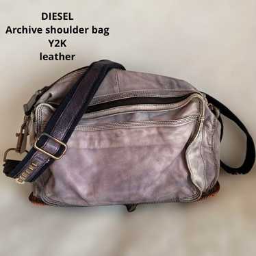 バッグ DIESEL Archive leather shoulder bag y2k Diesel Men Archive Shoulder Bag Y2K Crescent Black