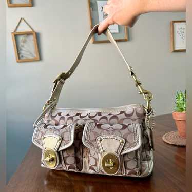 Coach 65th legacy turnlock - Gem