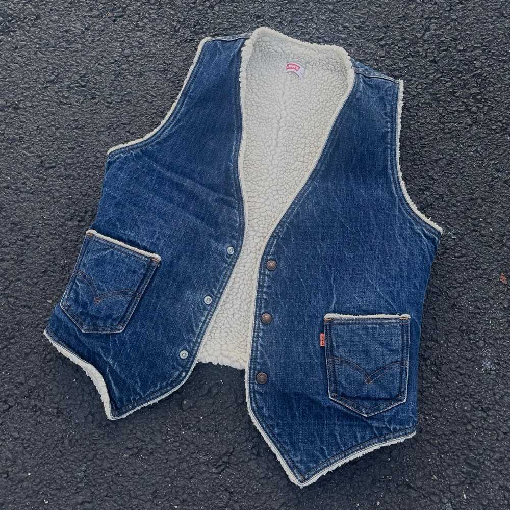 70’s Levi’s Denim Sherpa Vest - image 2