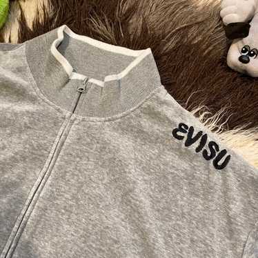 Sa　EVISU フリースジップアップ グレー　エヴィス　フリース Logo Embroidery Relax Fit Half-Zip Sweatshirt – EVISU