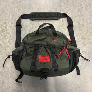 Abercrombie&Fitch  (カーキー) バッグ Abercrombie&Fitch (カーキー) バッグ アバクロンビーアンド