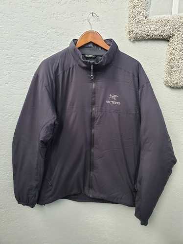 Arcteryx Atom 02T-93102 ジャケット パーカー ブラック Atom Jacket Men's(L(MEN) Black/ブラック): ARC'TERYX