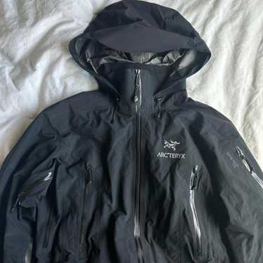 廃盤　ARC'TERYX Theta AR Jacket Men's テック系 Arc'teryx Theta AR Review | Tested & Rated