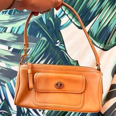 極美品 vintage coach old toto turn lock 極美品 vintage coach old toto turn lock