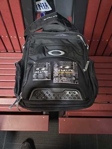 バッグ 00s archive oakley messenger bag y2k Dead-stock 2000s Messenger Bag by Oakley — KIOSK