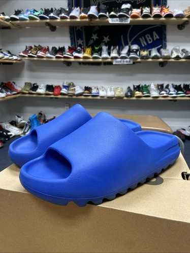 Yeezy slide blue - Gem