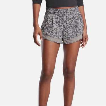 Athleta Leopard Print Mesh Racer Run Mesh Shorts … - image 1
