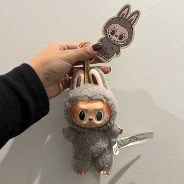 Labubu macaron sesame bean - Gem