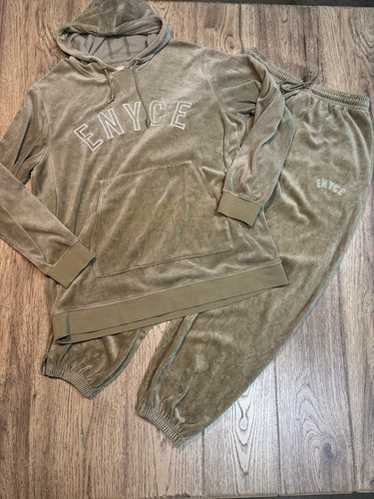 deadstock ENYCE velour sweatsuit XXXL 赤白 ENYCE - deadstock ENYCE velour sweatsuit XXXL B系の通販 by