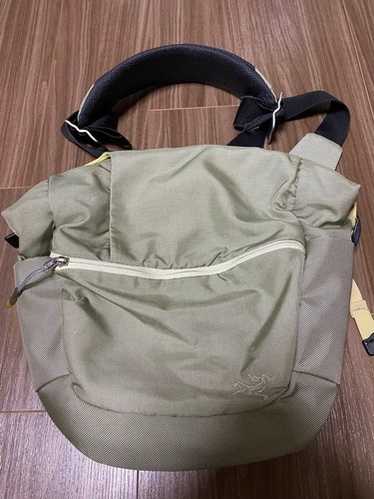 希少 アークテリクス MISTRAL 8 廃盤 ブラック × レッド ARC'TERYX - 廃盤品 アークテリクス ミストラル8の通販 by ねこ