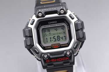 CASIO G-SHOCK DW-8300 通称ガンダム USED 箱付き Casio g-shock dw-8300 gundam - Gem