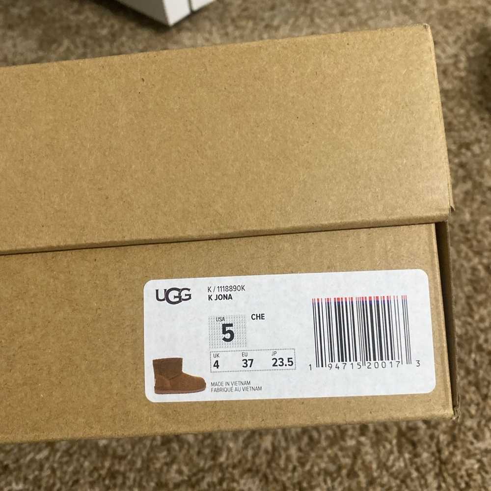 UGG - image 4