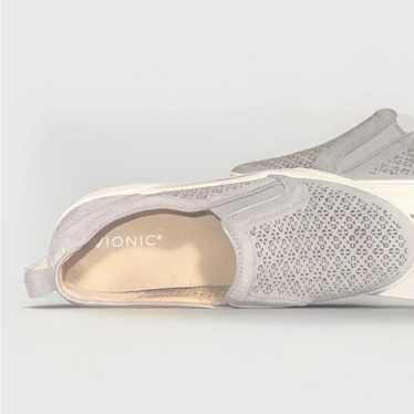 Vionic Kimmie Perf - image 1