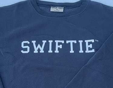 Taylor Swift Swiftie Sweatshirt Grey Medium Pullo… - image 1