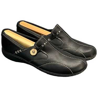 Clarks Un Loop Button Black Leather Slip On Comfo… - image 1