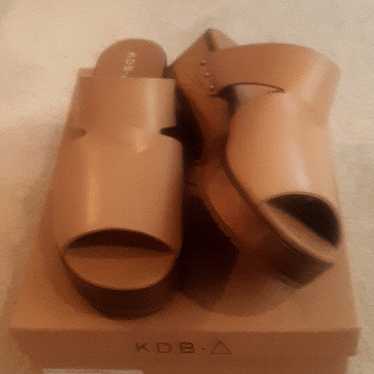 NIB Kelsi Dagger Sandals NWT - image 1