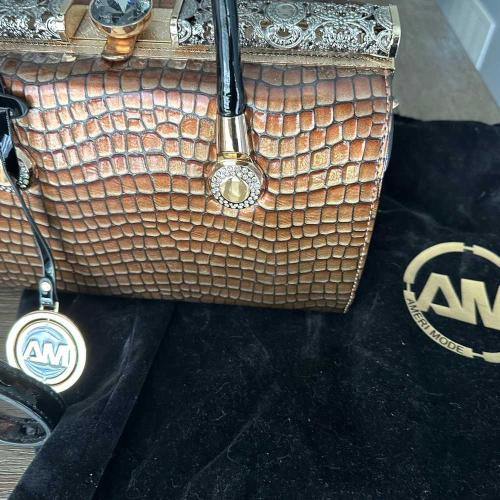 Ameri mode - image 5