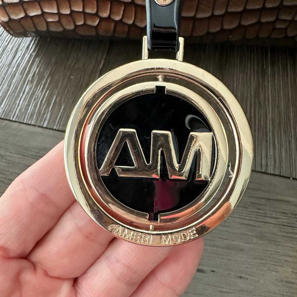 Ameri mode - image 6