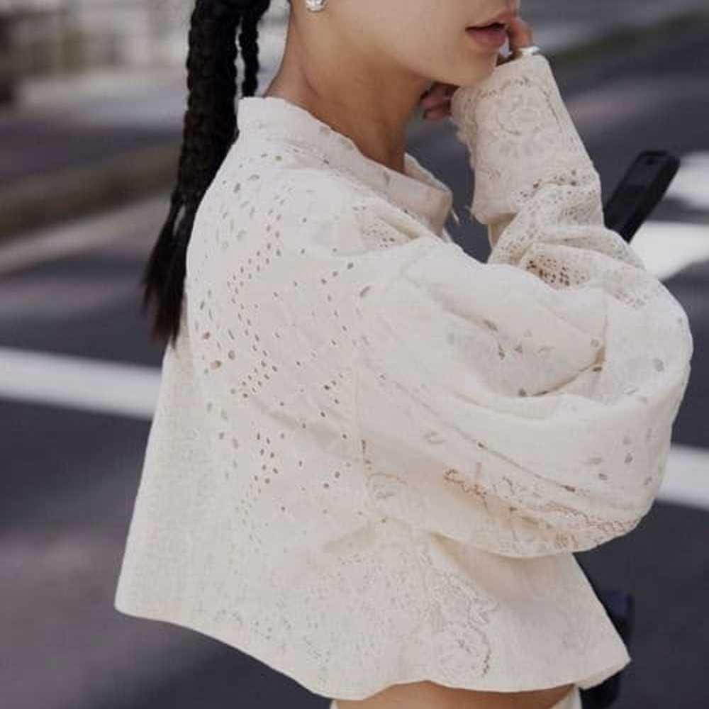 2-WAY PATCHWORK LACE ZIP TOP - Ameri - image 3