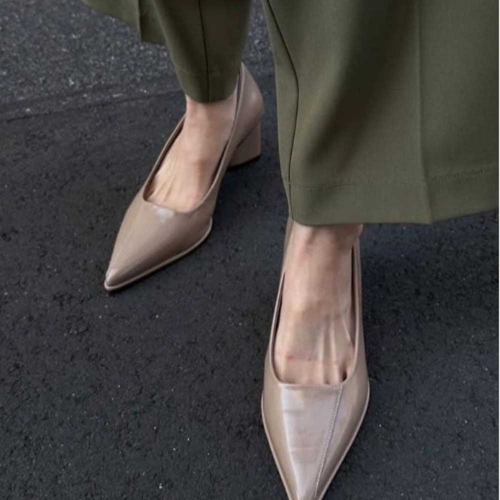 Excellent Condition: Ameri TRIANGLE BASIC PUMPS - image 1