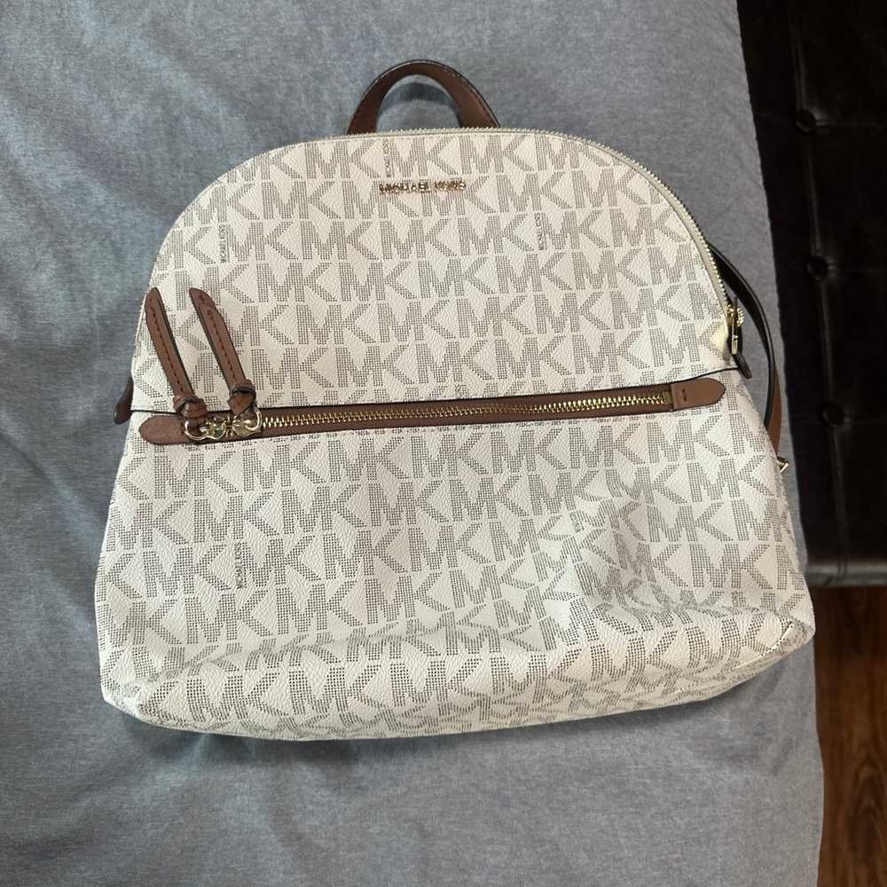 Backpack - image 1