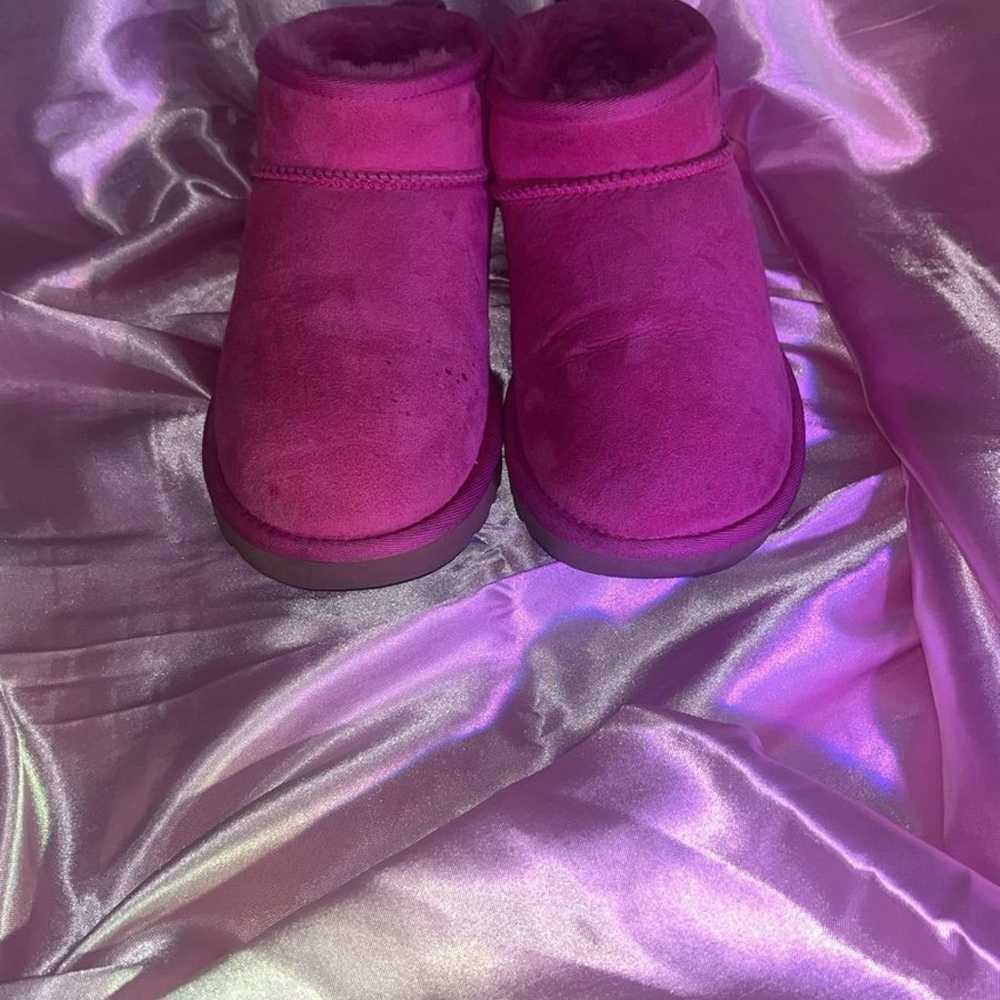 UGG - image 3