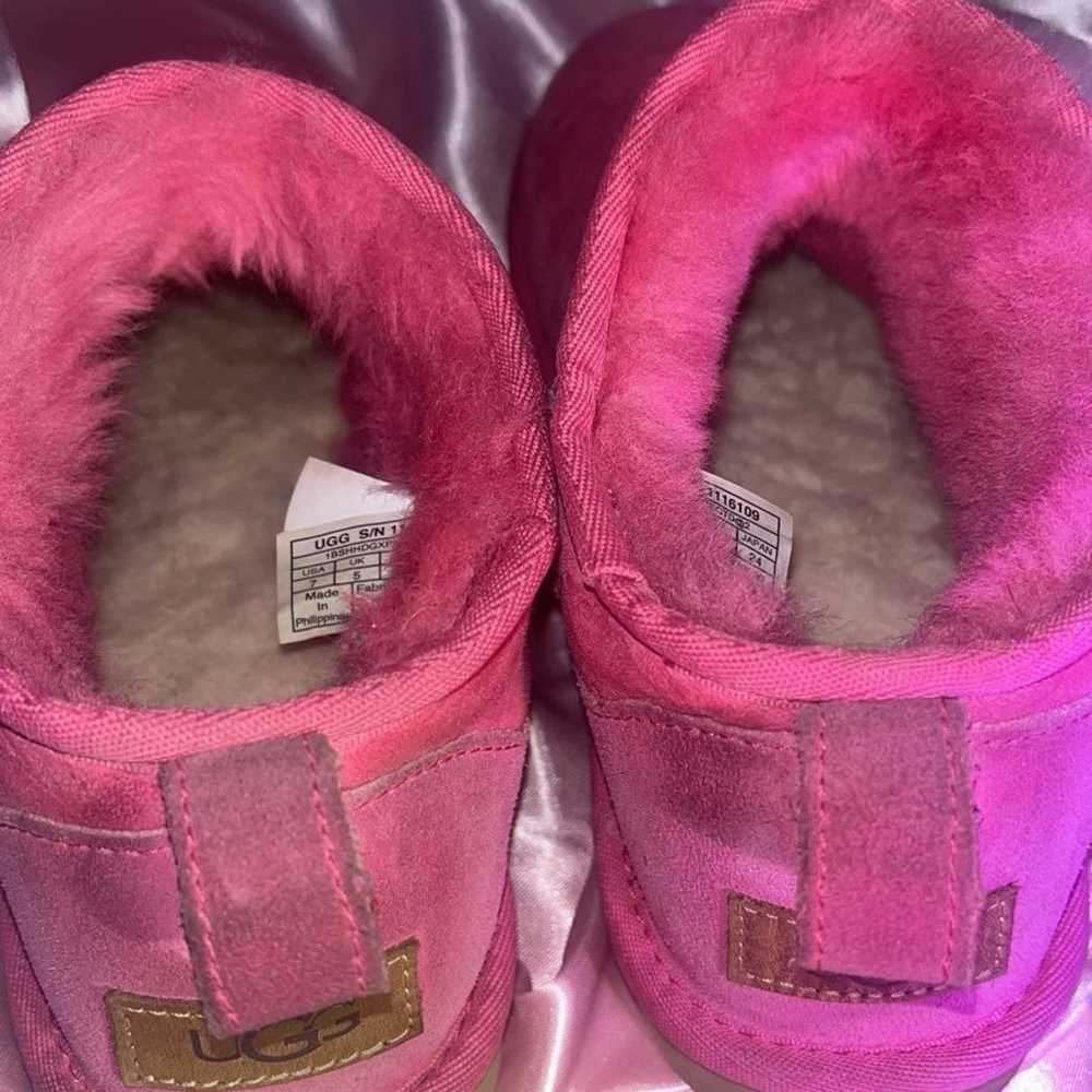UGG - image 4