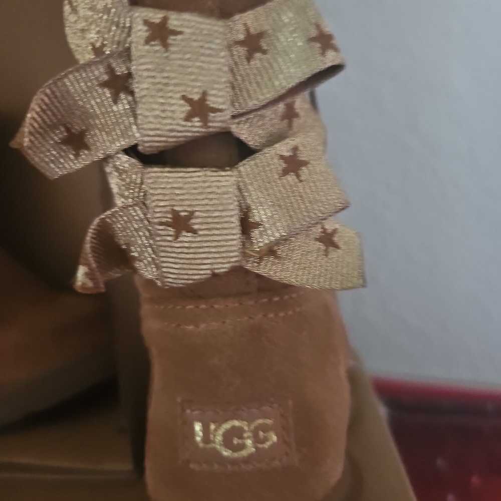 UGG - image 2