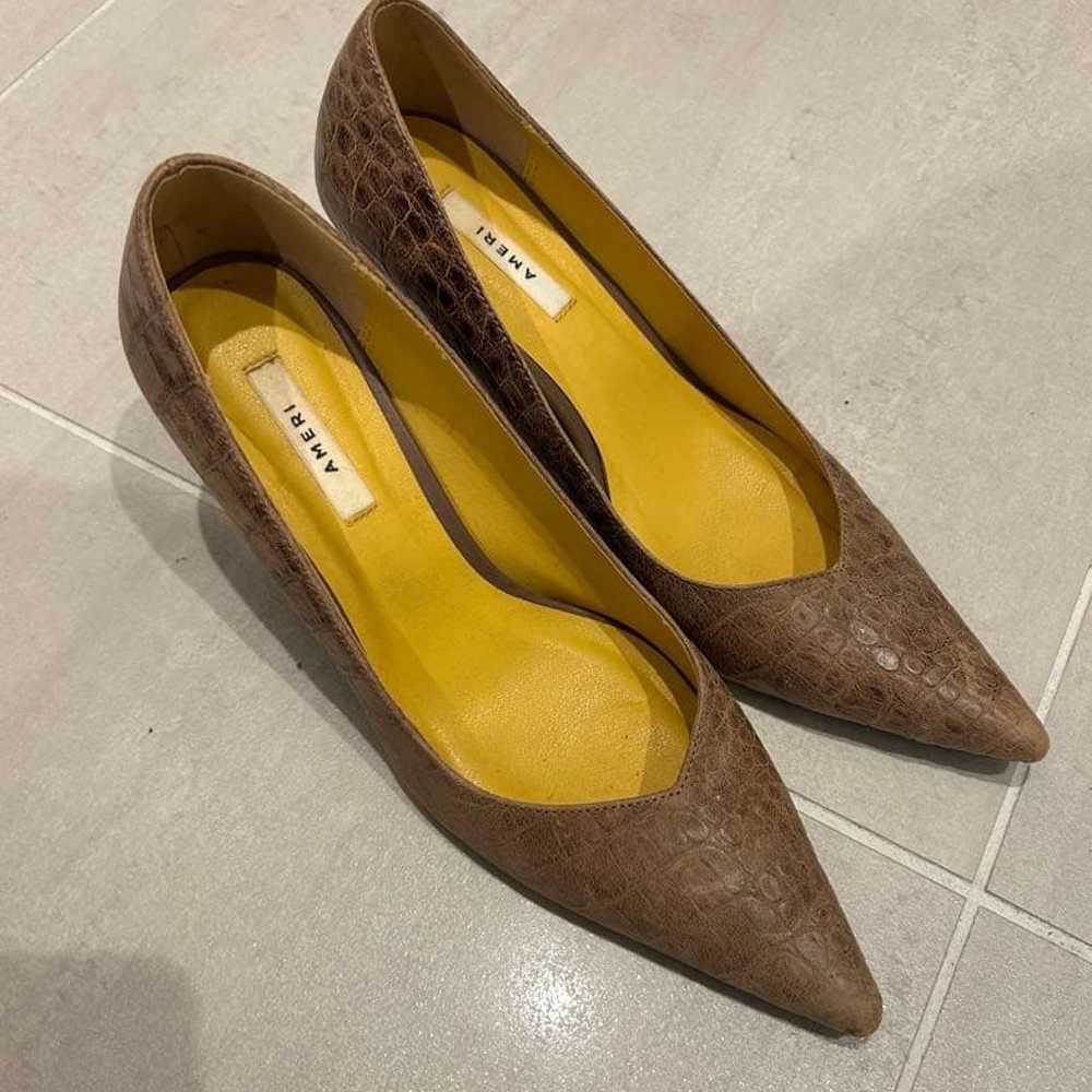 AMERI Heels, Size M - image 1
