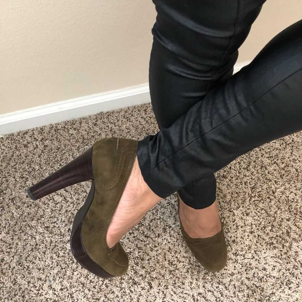 stuart weitzman - image 2