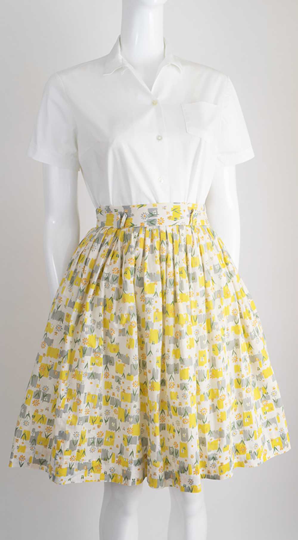 Fifties Flowery Flared Skirt - image 1