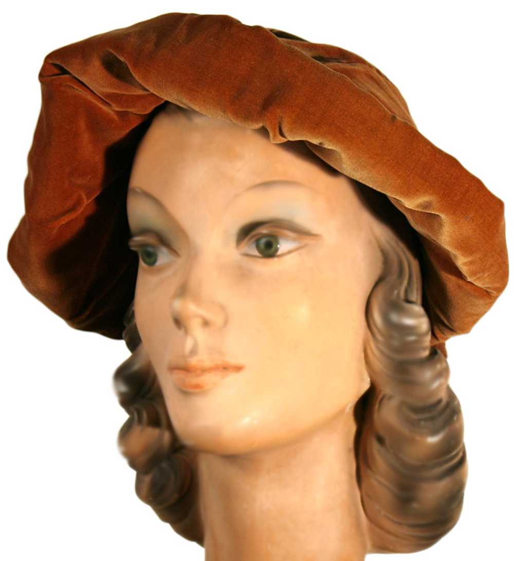 1930s Velvet Hat - image 1