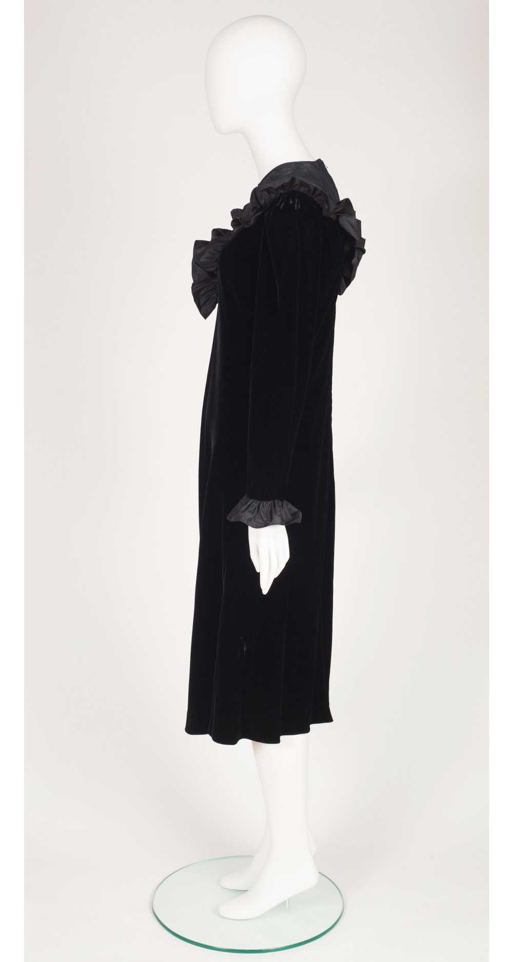 Hanae Mori 1980s Black Lace & Velvet Ruffle Colla… - image 5