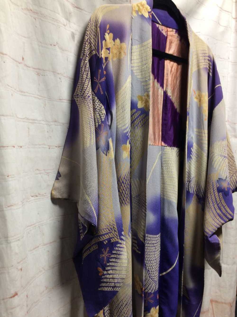 RAW SILK PRINTED KIMONO W/ TIE-DYED LINING - image 3