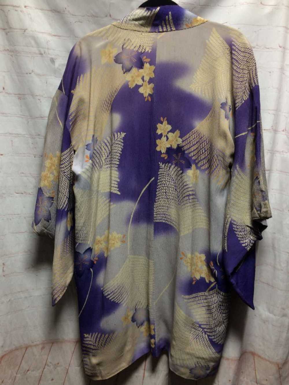 RAW SILK PRINTED KIMONO W/ TIE-DYED LINING - image 4