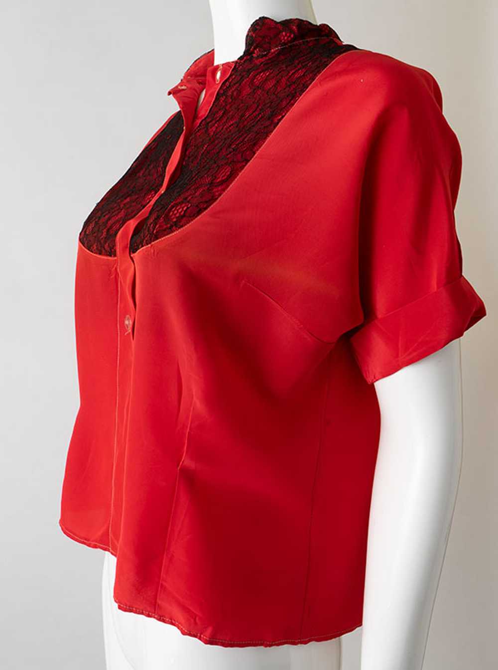 1950s Satin and Lace Blouse - image 1