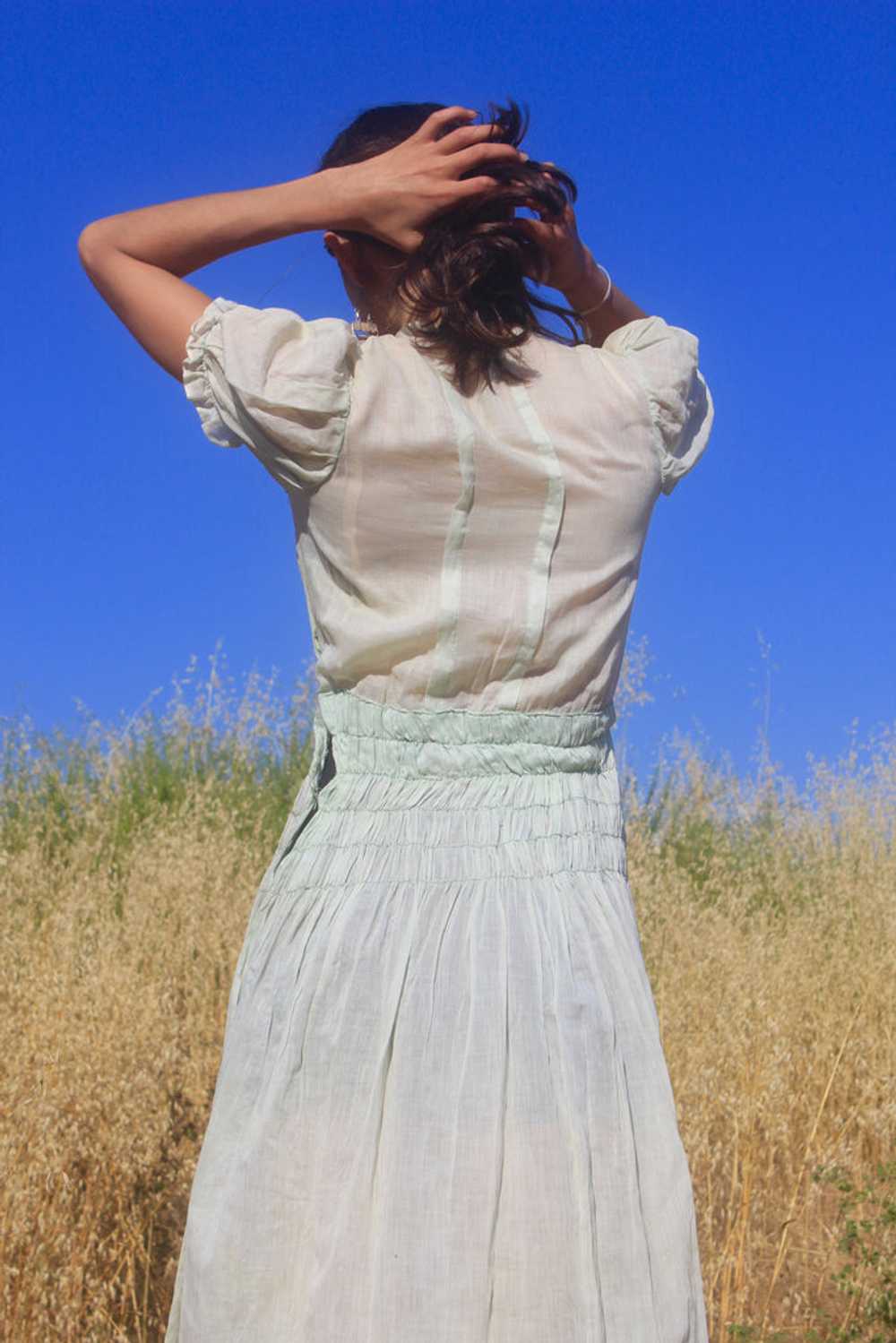 1930s Celadon Homespun Cotton Lawn Gown - image 6